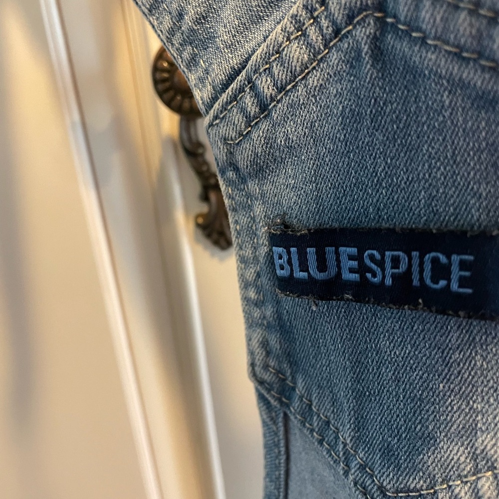 Bluespice Overalls Distressed Shorts size 0 - Picture 5 of 6